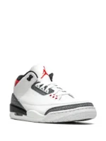 Air Jordan 3 Retro SE-T Denim "Japan Exclusive - Fire Red" sneakers - Image 2