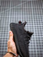 AdidasYeezy350V2BlackAngel_6.jpg