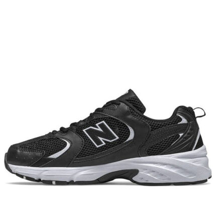 NewBalance530BlackWhite_1.jpg