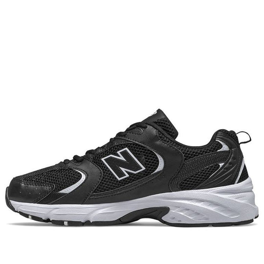 NewBalance530BlackWhite_1.jpg