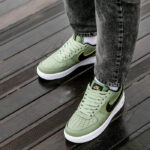 NikeAirForce1OliveGreenGold_4_69cbd3bf-9527-4f32-9092-2d0d20997bc9.jpg