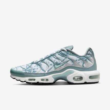 NikeAirMaxPlusWaterwayFibreglassWhite_2.jpg