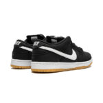 NikeSBDunkLowProBlackGum_4.jpg
