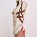 OnitsukaTigerMexico66VINBeige_3.jpg