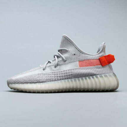 YeezyBoost350V2TailLight_4_71b2dfc0-c30e-41eb-b665-b0036db02a39.jpg