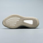 YeezyBoost350V2TailLight_5_a03698f1-77ae-4955-be91-7aa00774fec5.jpg